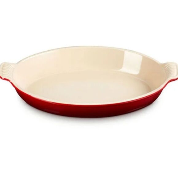 Le Creuset 36cm Oval Baking Dish- Carmin - Picture 1 of 10